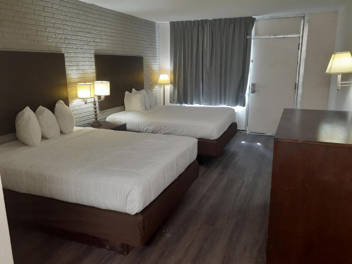Rodeway Inn & Suites Wilmington North Zimmer foto